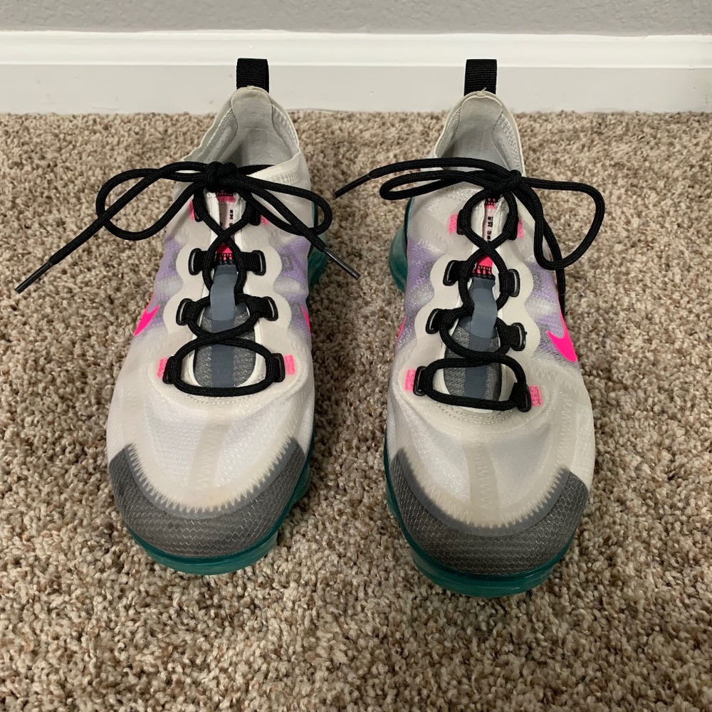 Womens Nike vapor max
